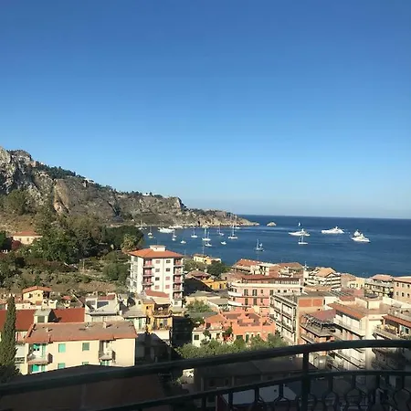 Baia Taormina شقة *